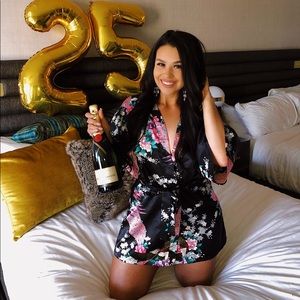 Meet your Posher, Lauren 💋